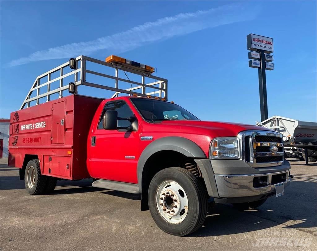 Ford F-550 Komunální / Multi-užitková vozidla