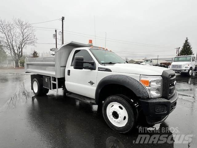 Ford F-550 Sklápěče
