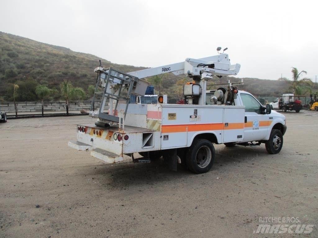 Ford F-550 Autoplošiny