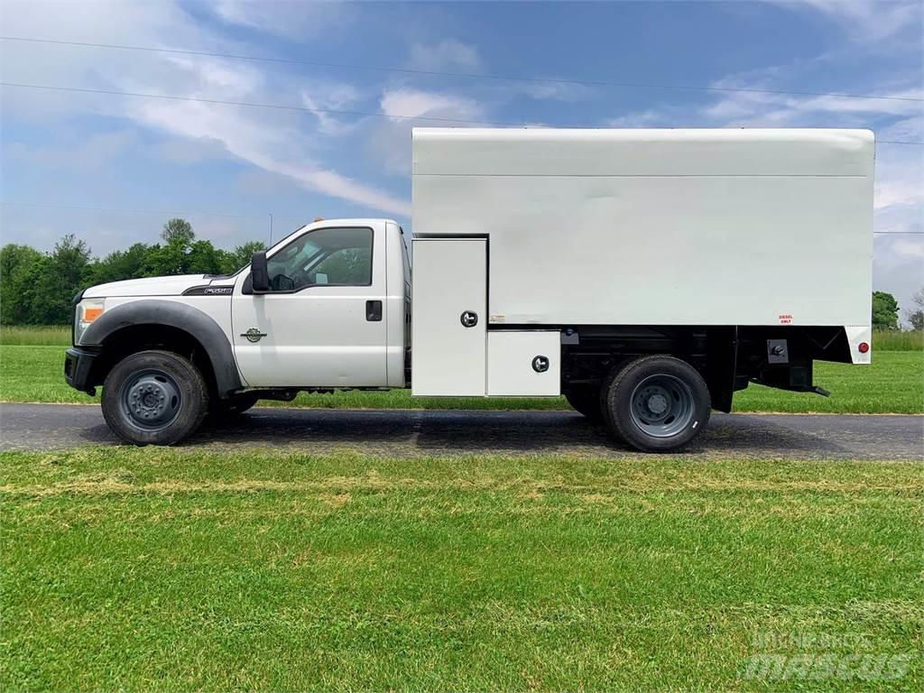 Ford F-550 Vozy na dřevní štěpku