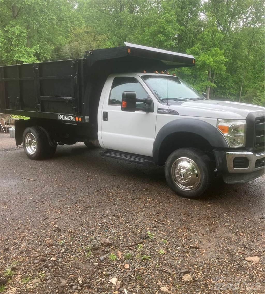 Ford F-550 Sklápěče