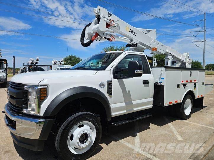 Ford F-550 Autoplošiny