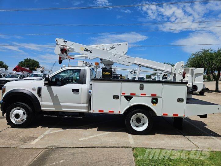 Ford F-550 Autoplošiny