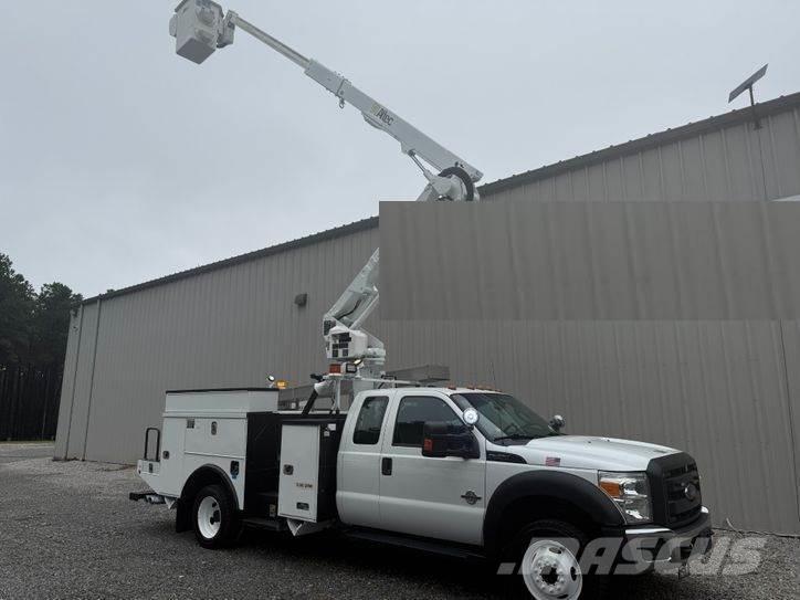 Ford F-550 Autoplošiny