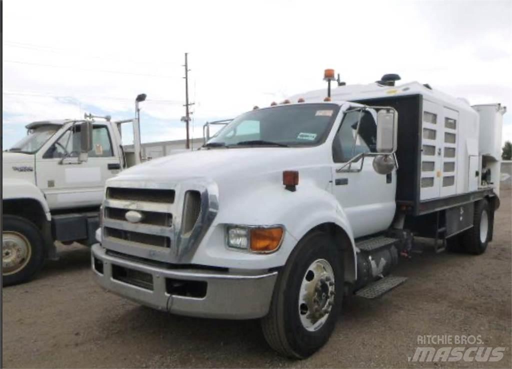 Ford F-650 Kombinované/Čerpací cisterny