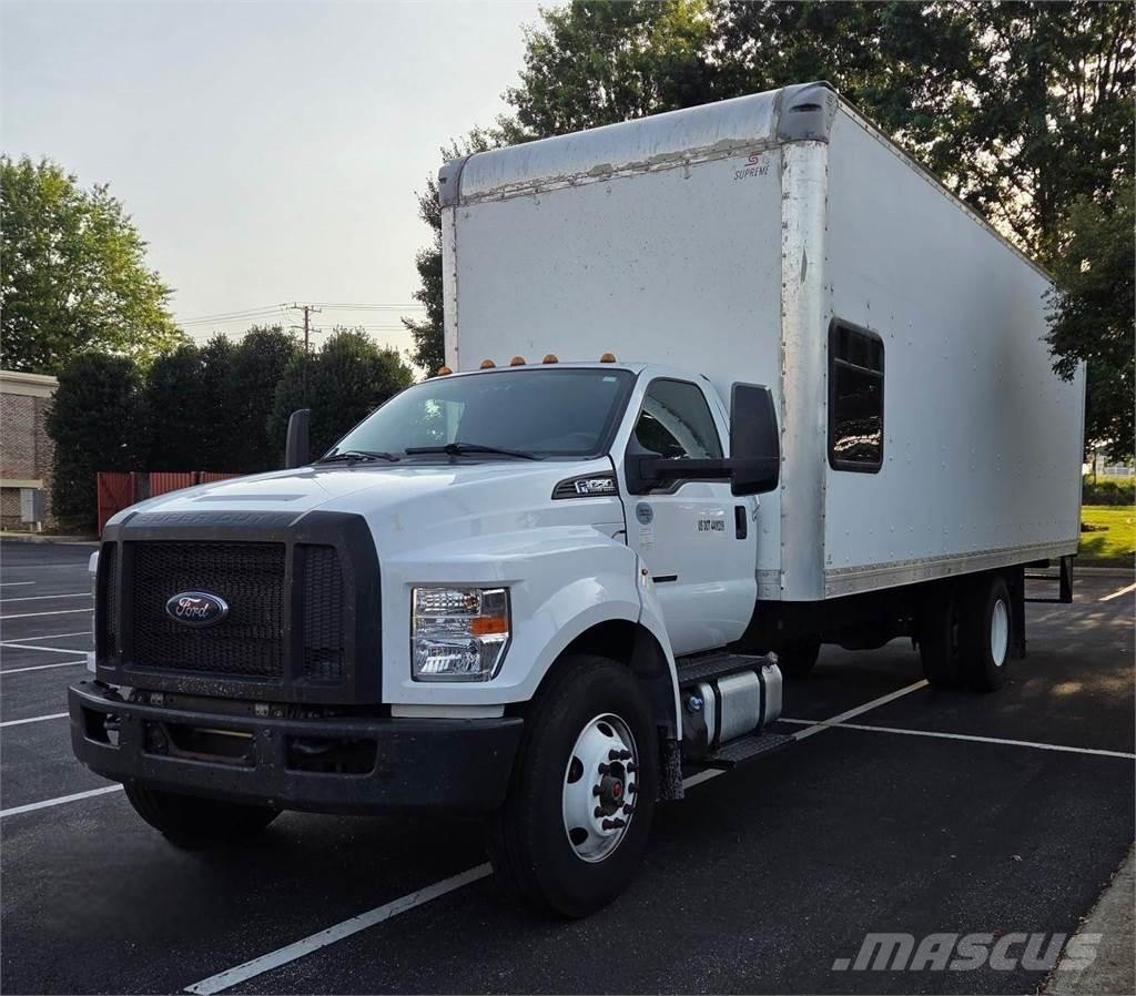 Ford F-650 Skříňová nástavba