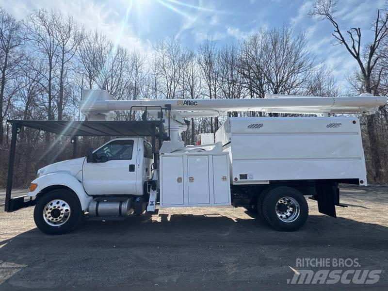 Ford F-750 Autoplošiny