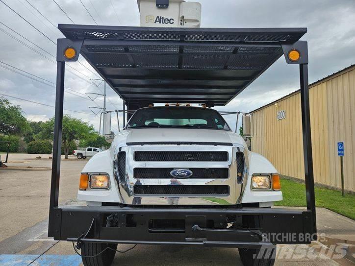 Ford F-750 Autoplošiny