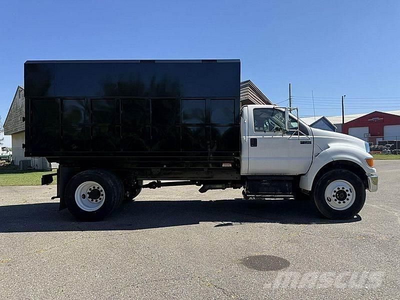 Ford F-750 Vozy na dřevní štěpku