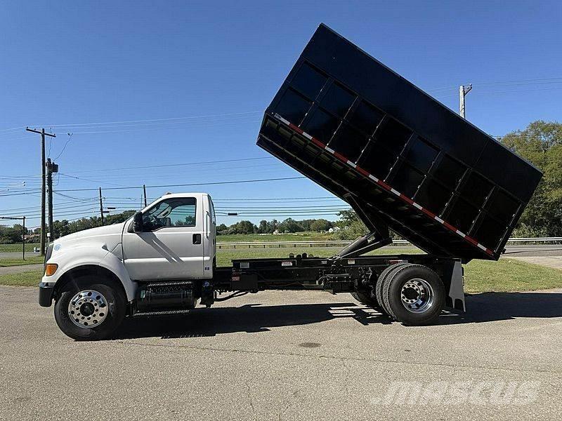 Ford F-750 Vozy na dřevní štěpku