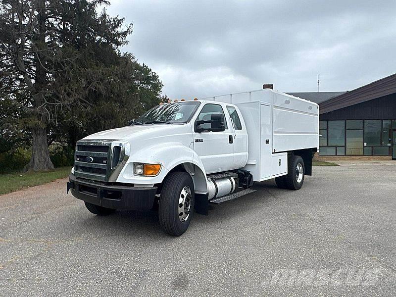 Ford F-750 Vozy na dřevní štěpku