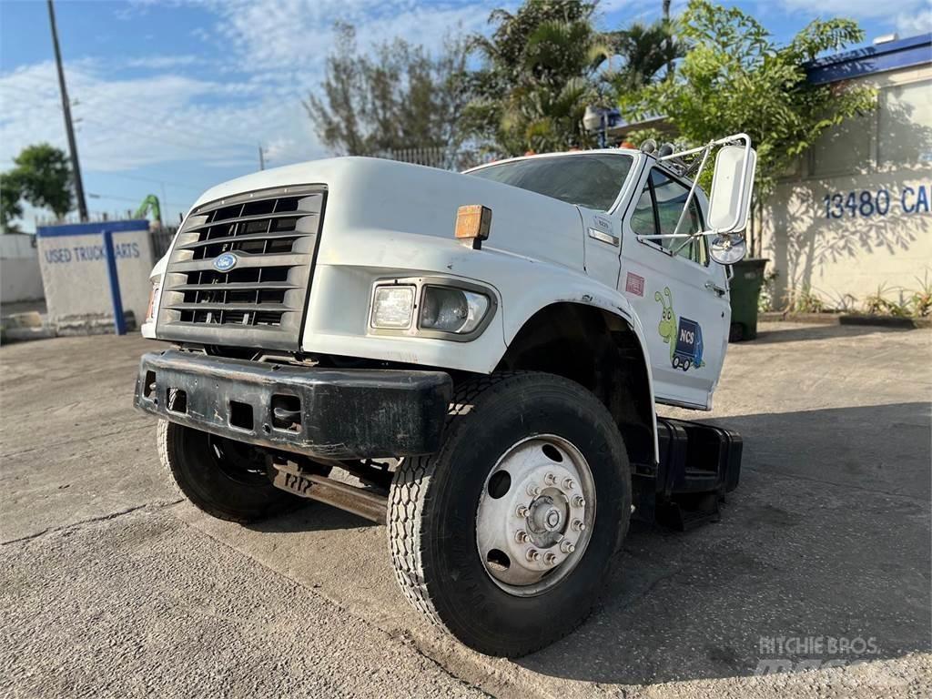 Ford F-800 Doprava – ostatní