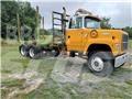 Ford L8000 Vozy na přepravu kmenů