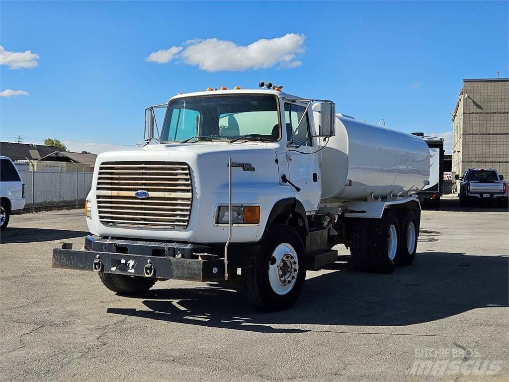 Ford L9000 Cisternové vozy