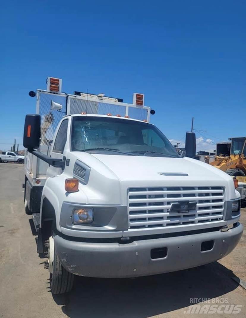 GMC 5500 Autojeřáby, hydraulické ruky