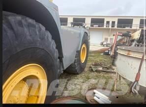 Grove 875C Jeřáby pro těžký terén