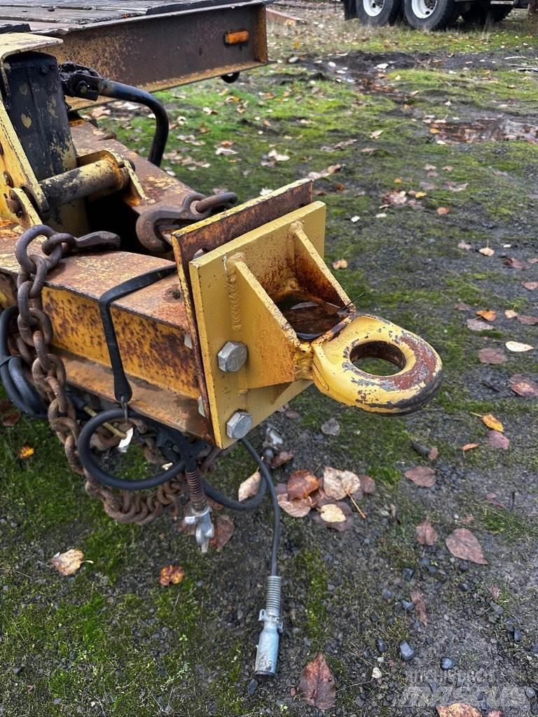 Hyster  Přívesy na přepravu automobilů