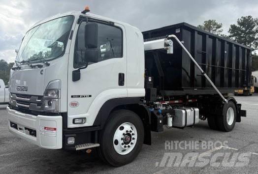 Isuzu FTR Hákový nosič kontejnerů