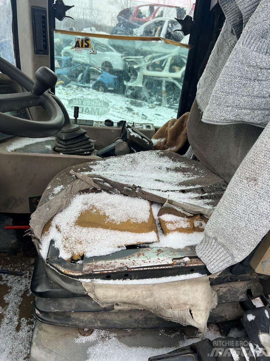 JCB 411 HT Kolové nakladače