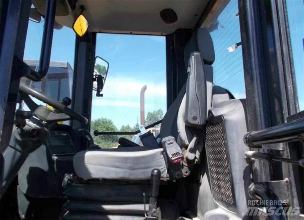 JCB 416 HT Kolové nakladače