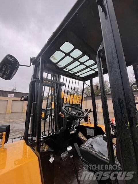 JCB 930 Další