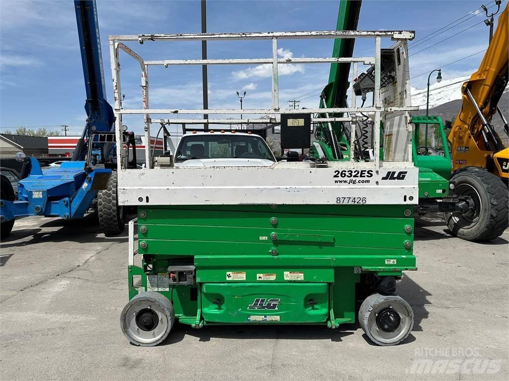 JLG 2632ES Nůžková zvedací plošina