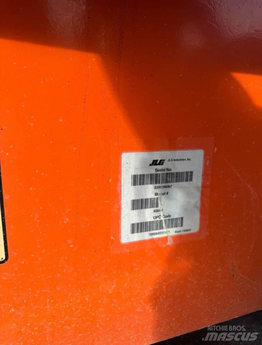 JLG 600AJ Další zvedače a plošiny