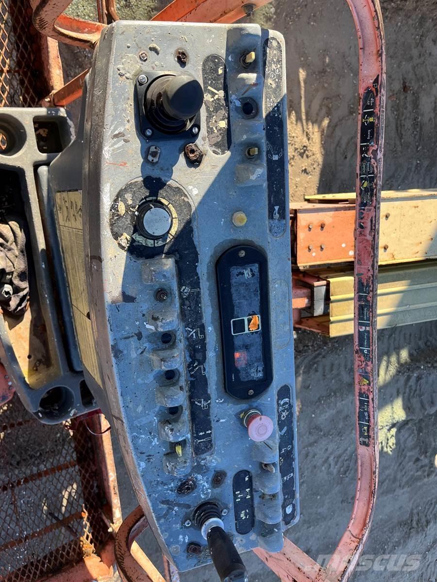 JLG 600S Další zvedače a plošiny