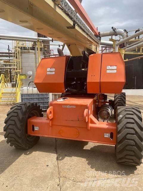JLG 860SJ Kloubové plošiny