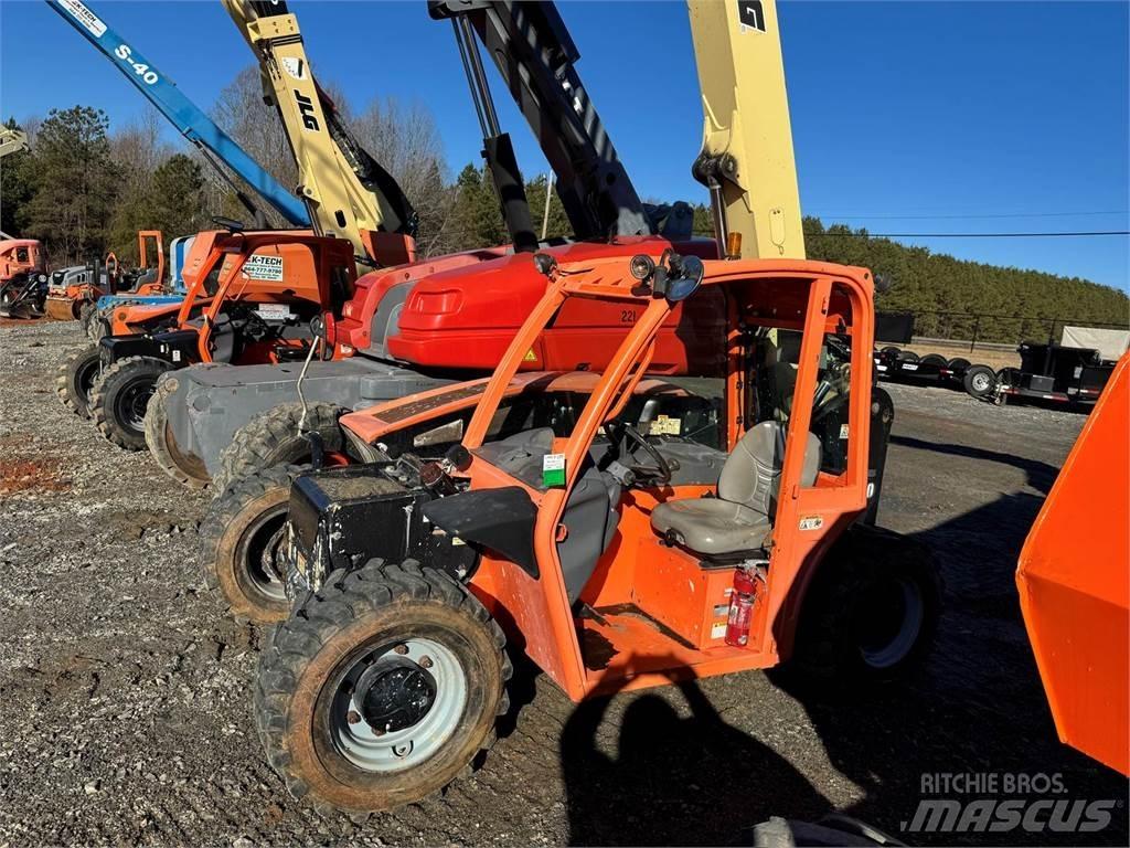 JLG G5-18A Teleskopické manipulátory