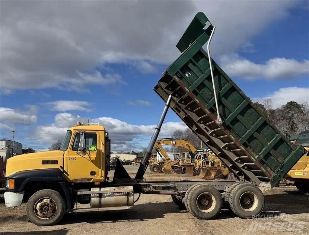 Mack CH613 Sklápěče