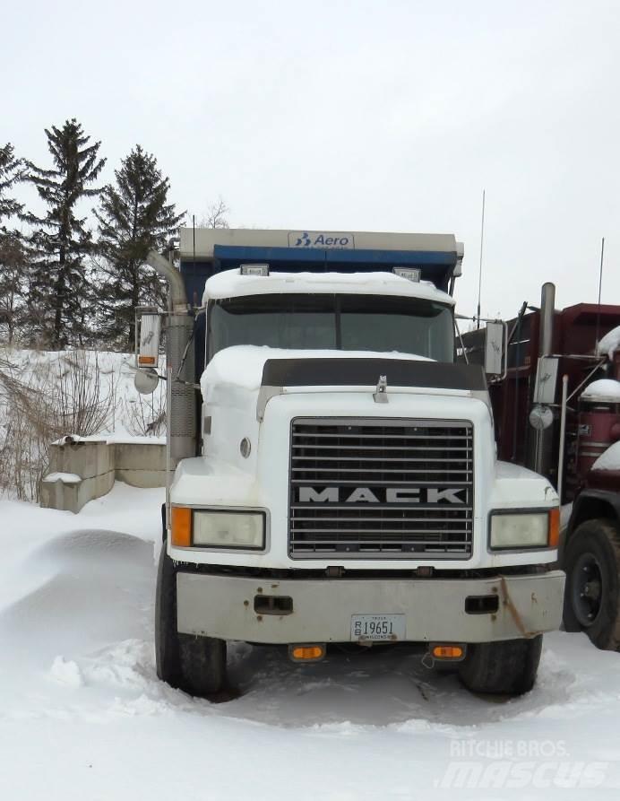 Mack CL613 Sklápěče