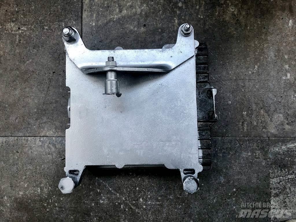 Mack E TECK Elektronika