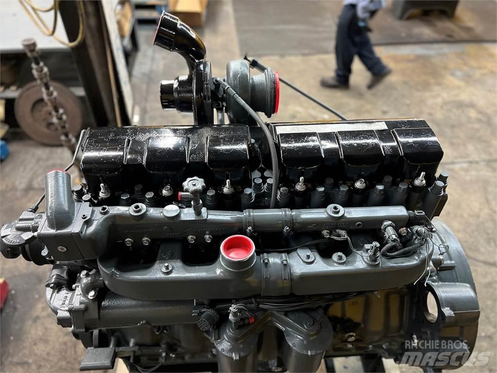 Mack E7 Motory