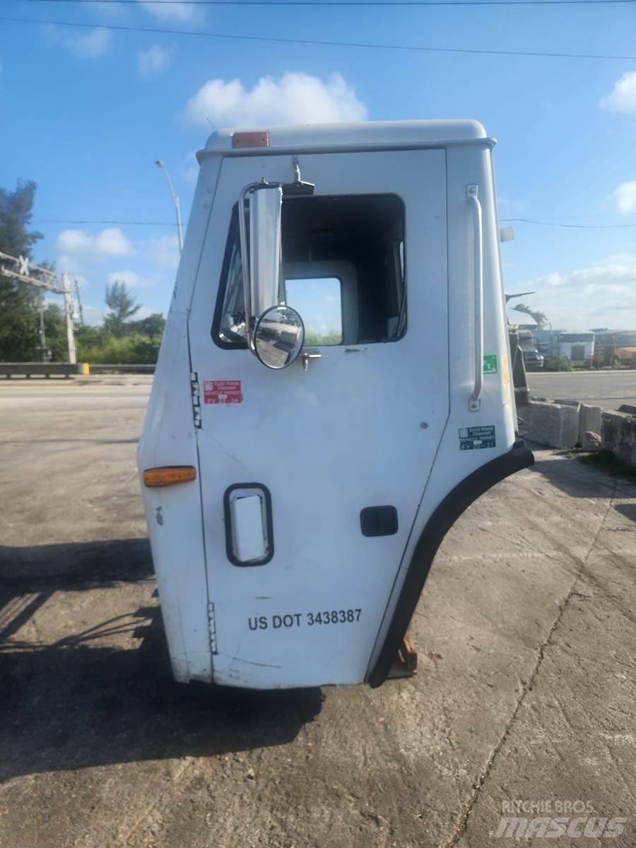 Mack LE613 Doprava – ostatní