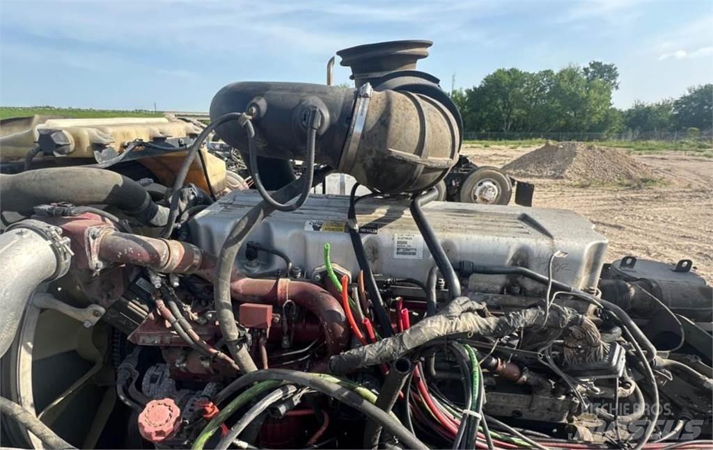 Mack MP7 Motory