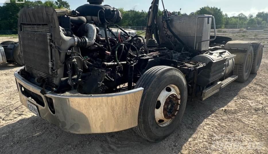 Mack MP7 Motory