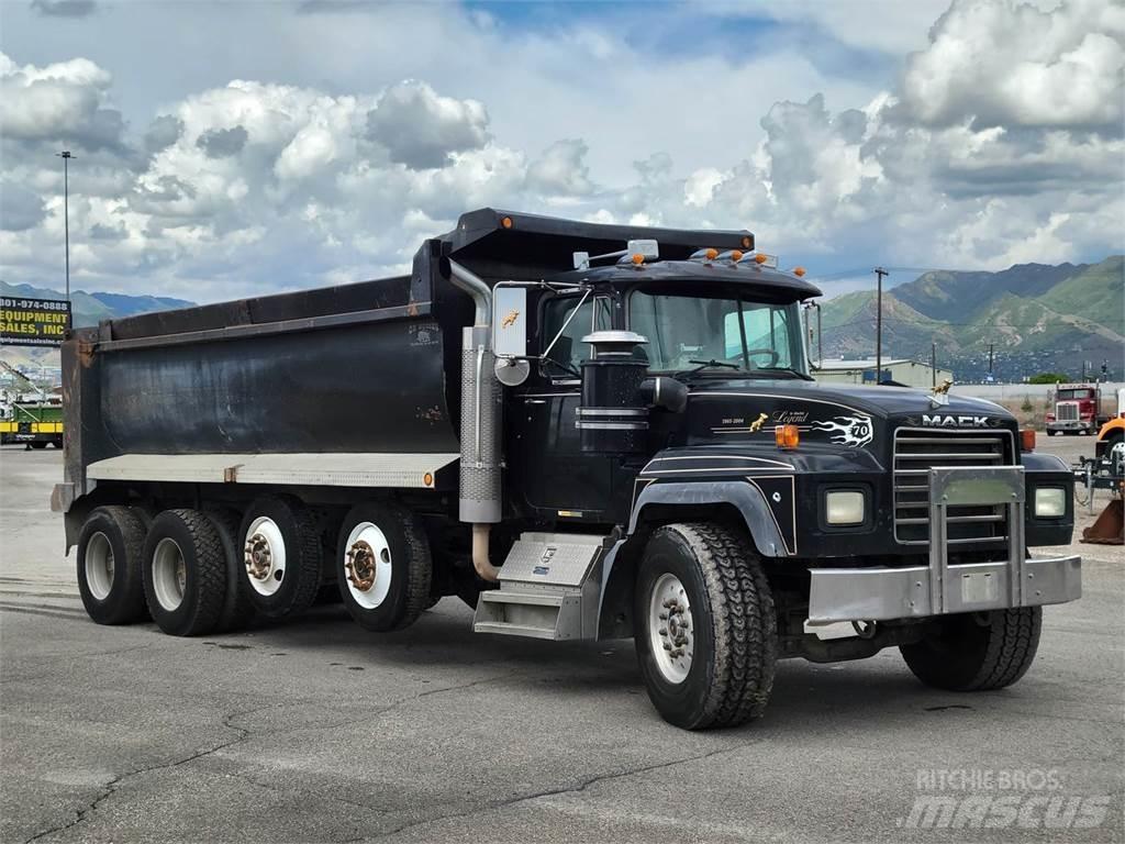 Mack RD690 Sklápěče