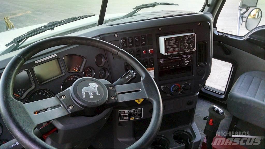 Meyer 9516 Rozmetadla chlévské mrvy