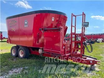 Meyer F700 Míchačky krmiva