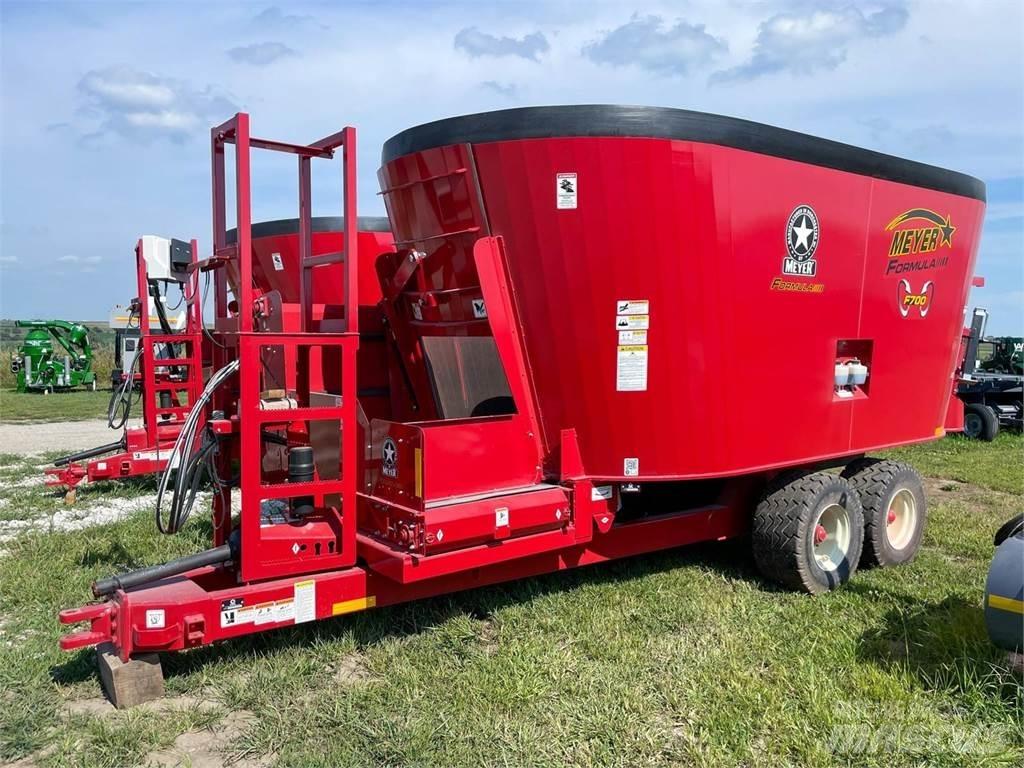 Meyer F700 Míchačky krmiva