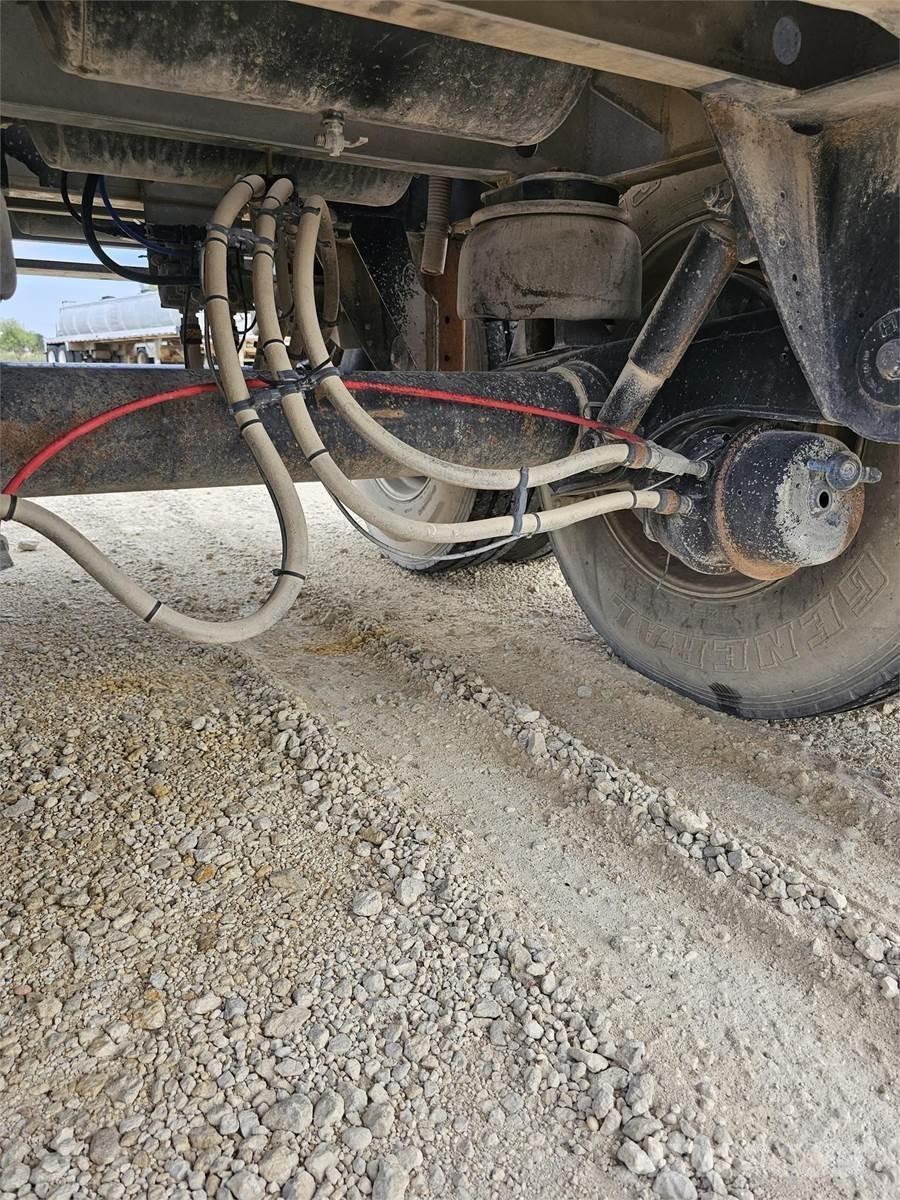  STE Cisternové přívěsy