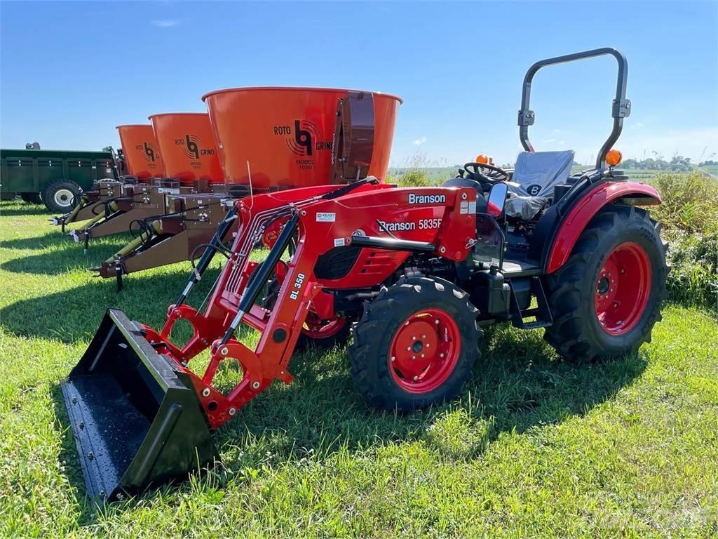 TYM 5835R Traktory