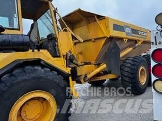 Volvo A25C Kloubové dempry