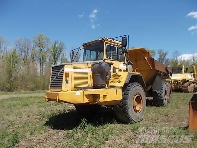 Volvo A35C Kloubové dempry