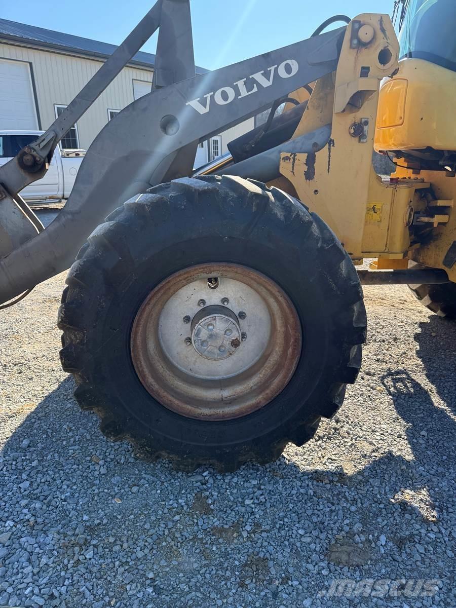 Volvo L45 Kolové nakladače