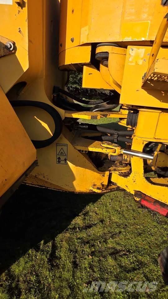 Volvo L90C Kolové nakladače