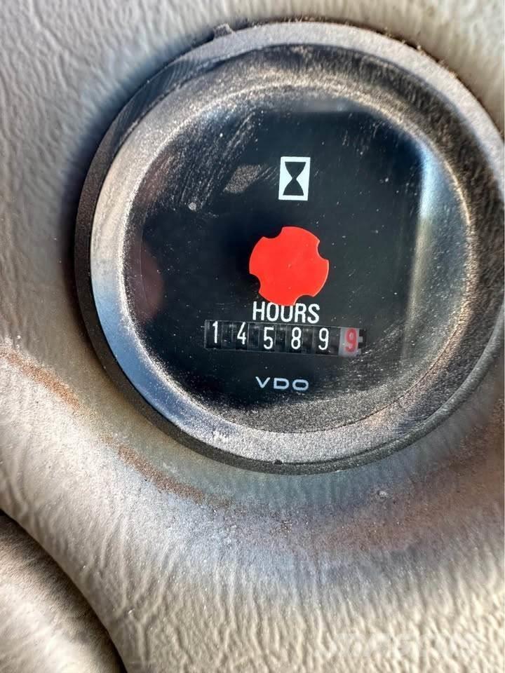 Volvo L90F Kolové nakladače