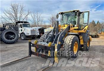 Volvo L90G Kolové nakladače