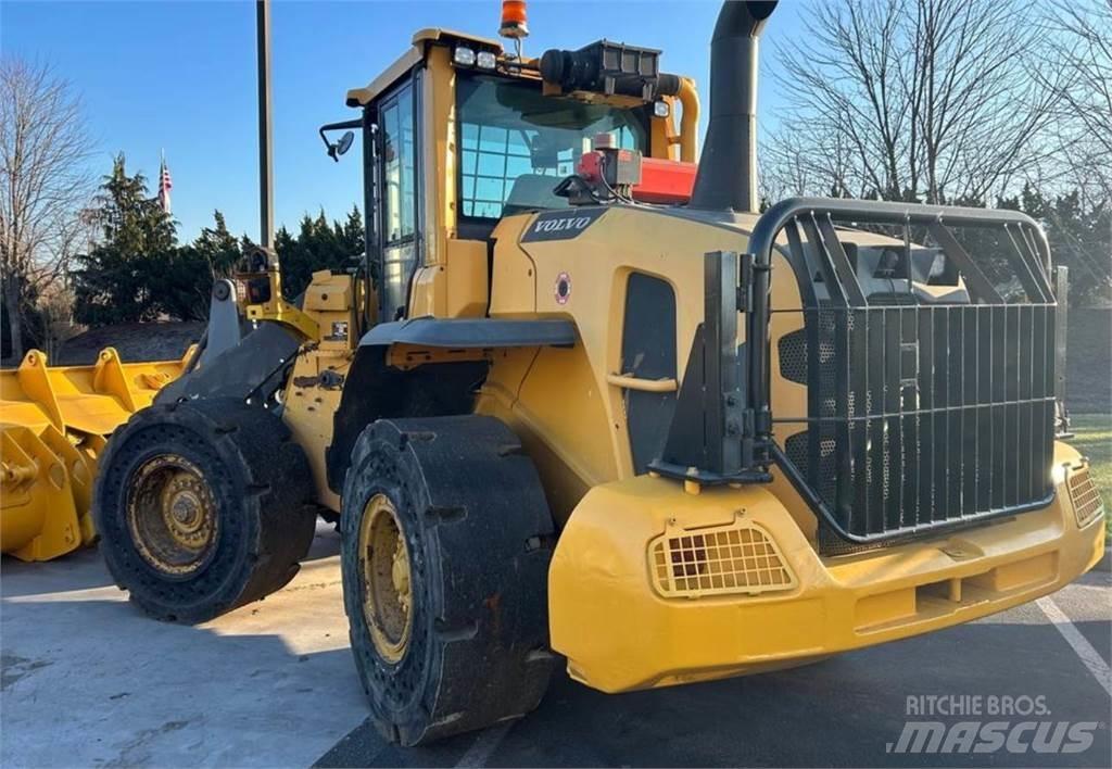 Volvo L90G Kolové nakladače